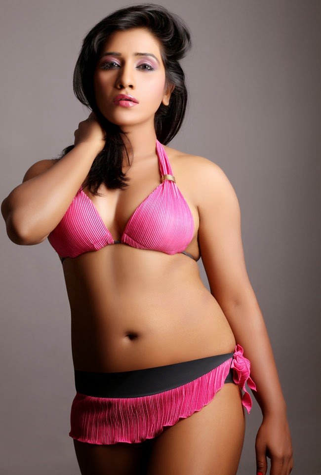 South indian call girls available here booking call now