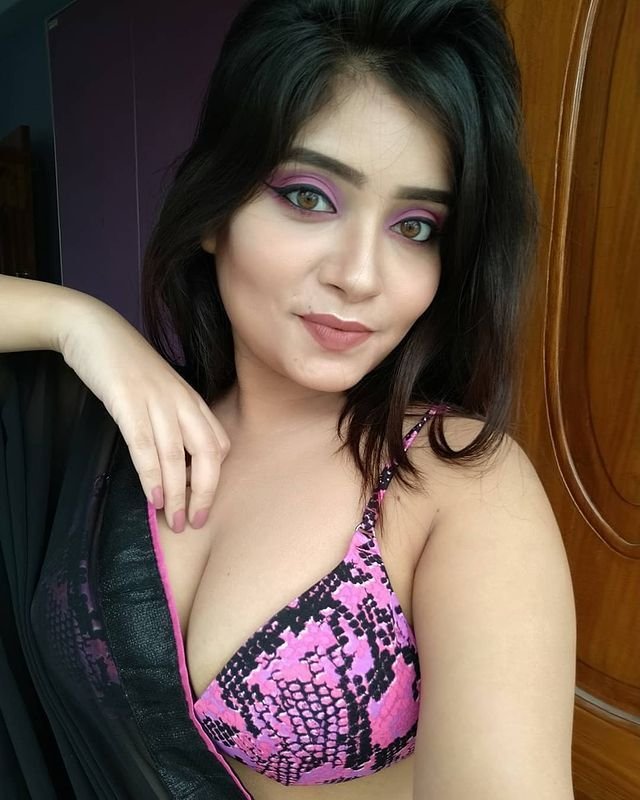 mejustc escorts services in majestic bangalore
