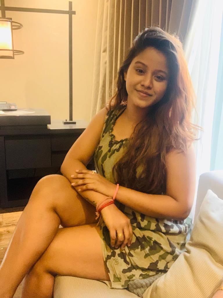 majestic hot sexy college going call girls phone numbers