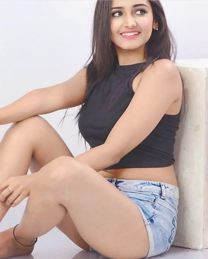 Good looking independent mejustc call girls servies booking contact