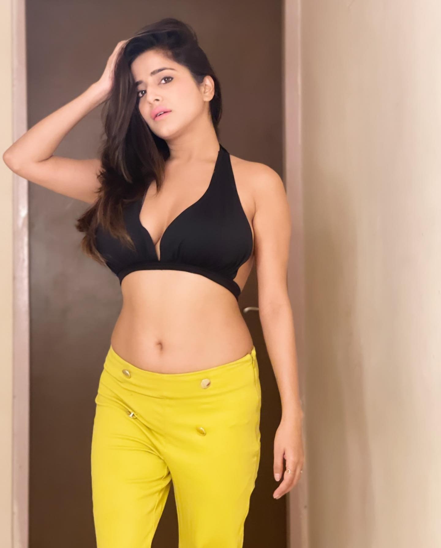 bangalore escort services available in Indiranagar