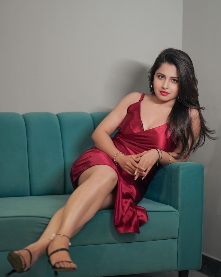 Bangalore good looking hot sexy young MNC working girl KAVYA here
