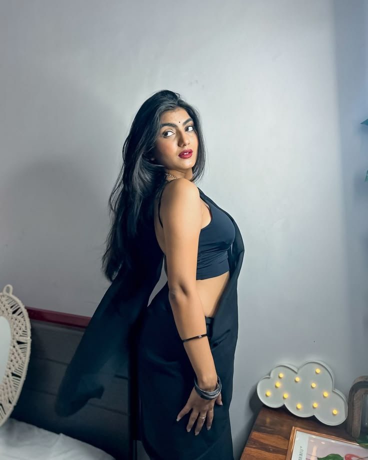 My Self Divya Good looking Bangalore Young College Girl Directly Book Me