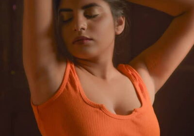 HD-wallpaper-arpitha-navel-show-model