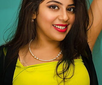 HD-wallpaper-sayani-saha-green-thumbnail