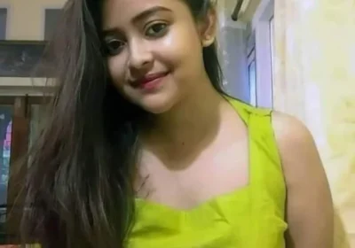 Myself-SHRAVYA-IndePendenT-College-Girl-Sitting-in-Alone-HOME_1-1