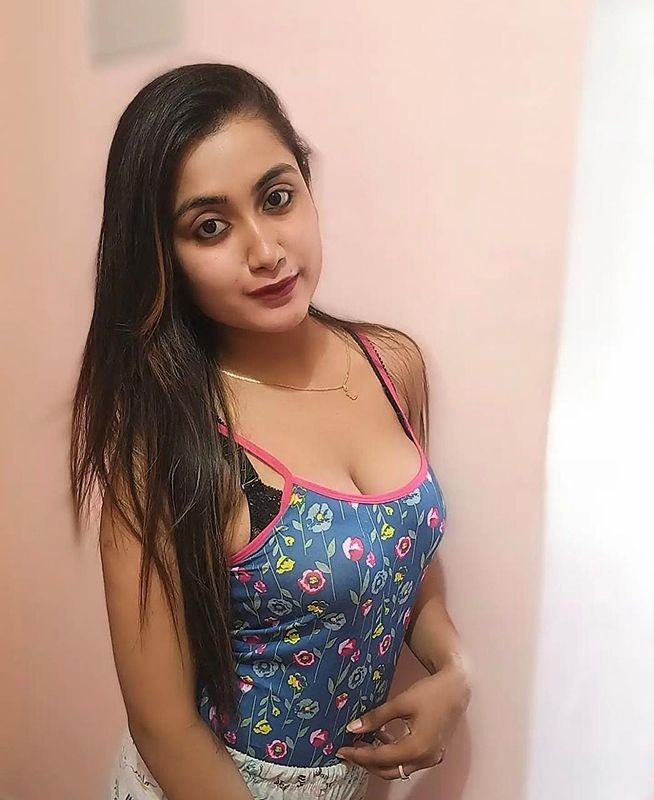 Tall Young Sexy Girls Bangalore